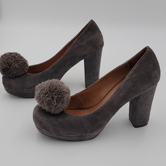 NWOT Jeffrey Campbell Merida Gray Suede Pom Pom Heels, Size 9 - Picture 3 of 5